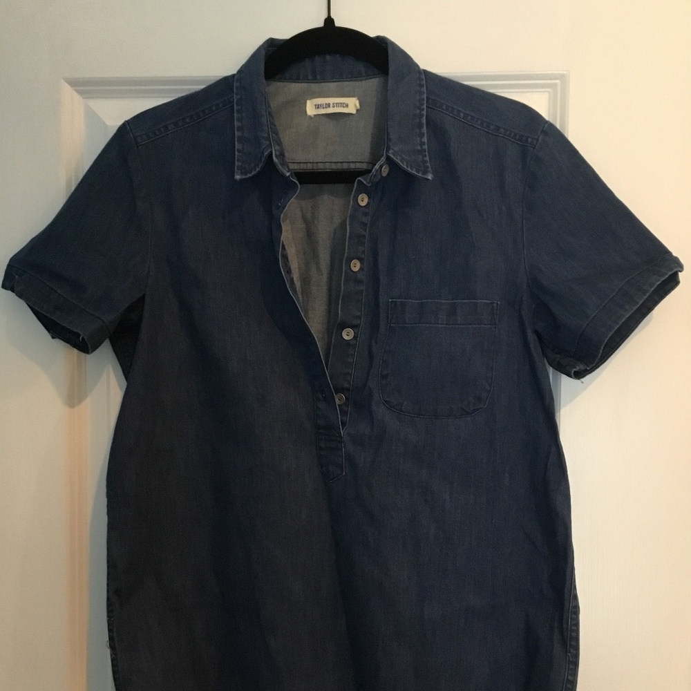 Taylor Stitch short sleeve chambray shirt